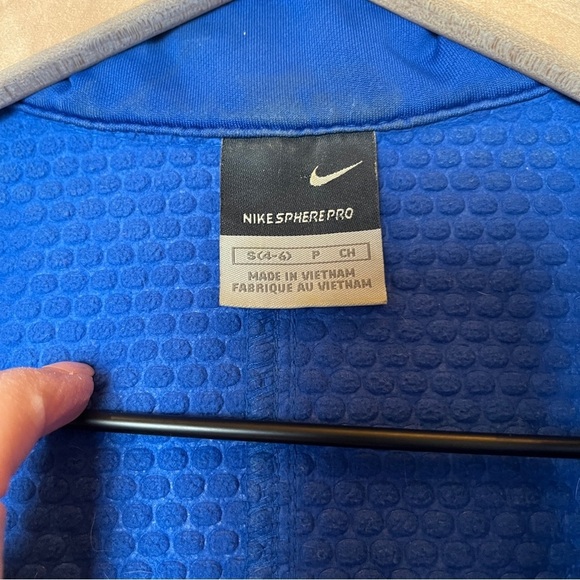Nike Womens Sphere Pro Soft Shell Running Jacket Blue with Yellow Accents Small - Picture 3 of 16